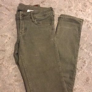 H&M Low Waist 26 x 32 Green Faded Style Jeans